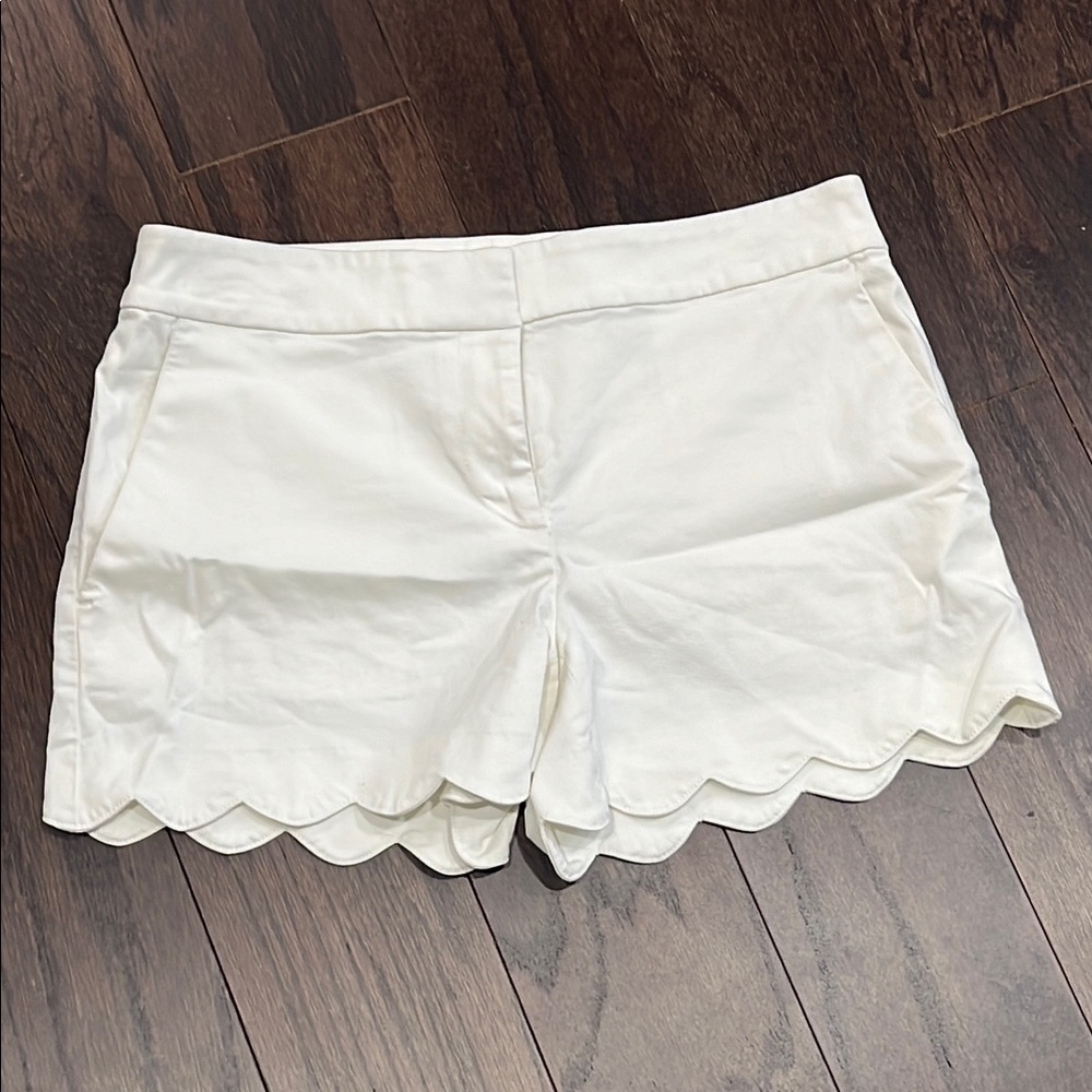 LOFT High Waist Scalloped Hem Shorts